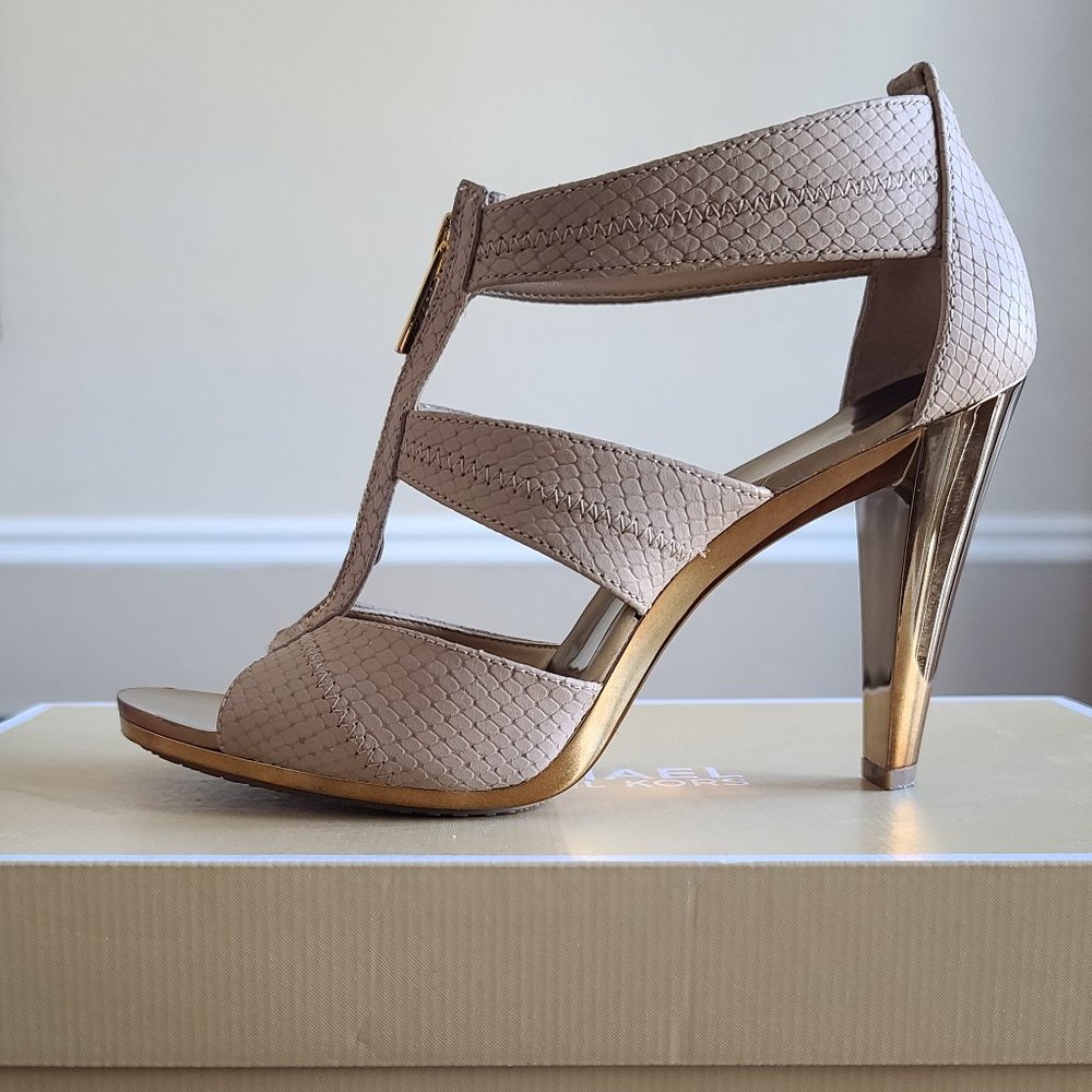 Michael Kors Berkely T Strap Nude Stiletto Heels New - Size 8.5